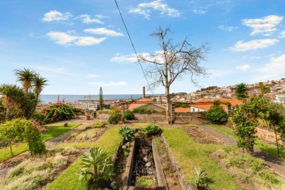 Moradia T6 para Venda em Funchal (Santa Luzia)
