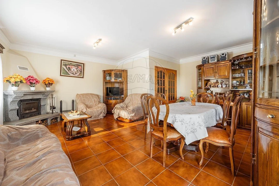 Moradia T3 para Venda em Calvos e Frades Foto 45