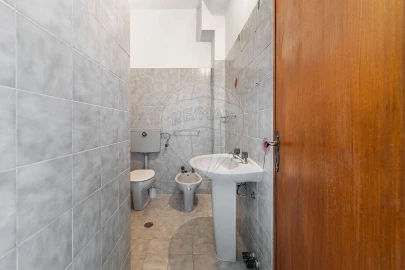 Moradia T3 para Venda em Calvos e Frades