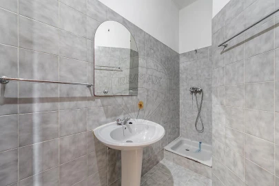 Moradia T3 para Venda em Calvos e Frades
