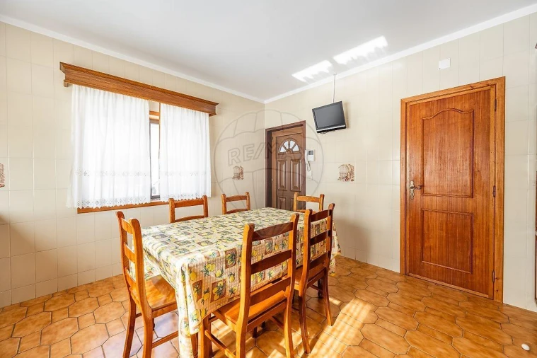 Moradia T3 para Venda em Calvos e Frades Foto 21