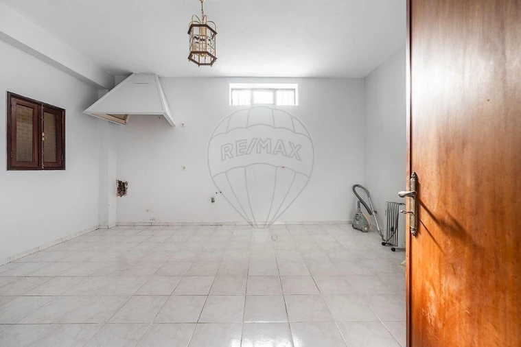 Moradia T3 para Venda em Calvos e Frades Foto 30