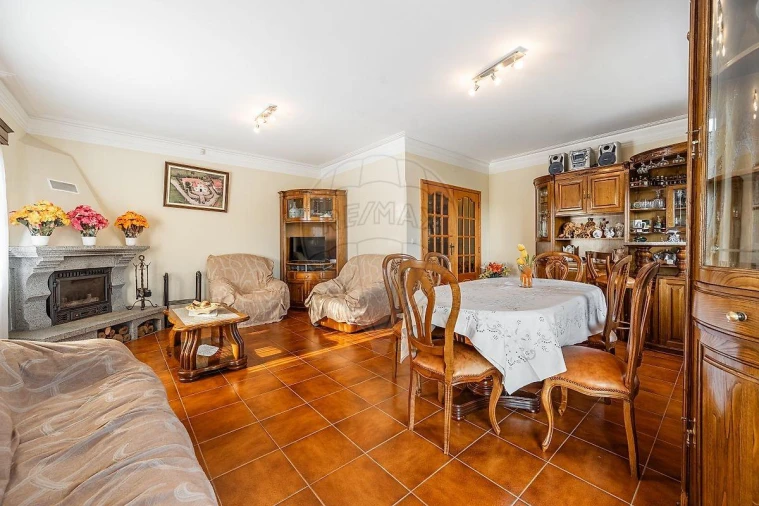 Moradia T3 para Venda em Calvos e Frades Foto 45