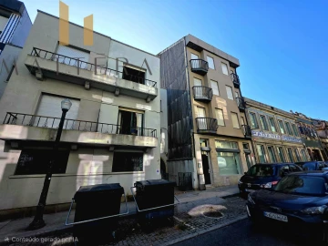 Moradia T5 para Venda em Paranhos