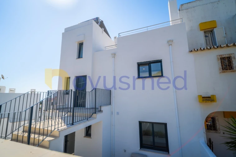 Moradia T3 para Venda em Albufeira e Olhos de Água Foto 8