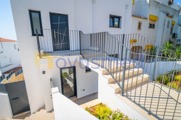 Moradia T3 para Venda em Albufeira e Olhos de Água Foto 9