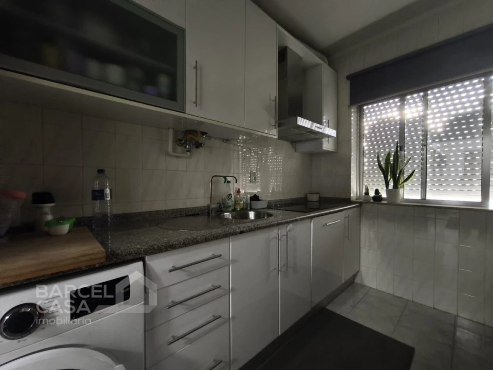 Apartamento T2 para Venda em Arcozelo Foto 4