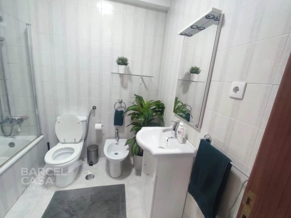 Apartamento T2 para Venda em Arcozelo Foto 11