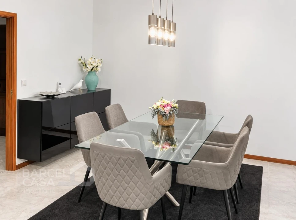 Apartamento T2 para Venda em Arcozelo Foto 5