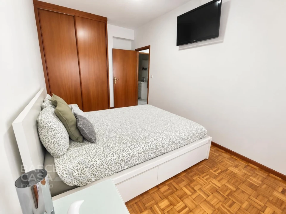 Apartamento T2 para Venda em Arcozelo Foto 16