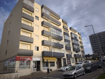 Apartamento T2 para Venda em Arcozelo