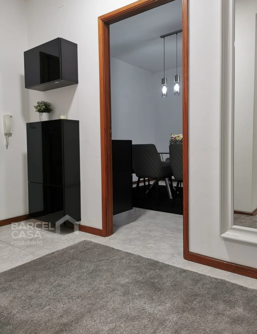 Apartamento T2 para Venda em Arcozelo Foto 8