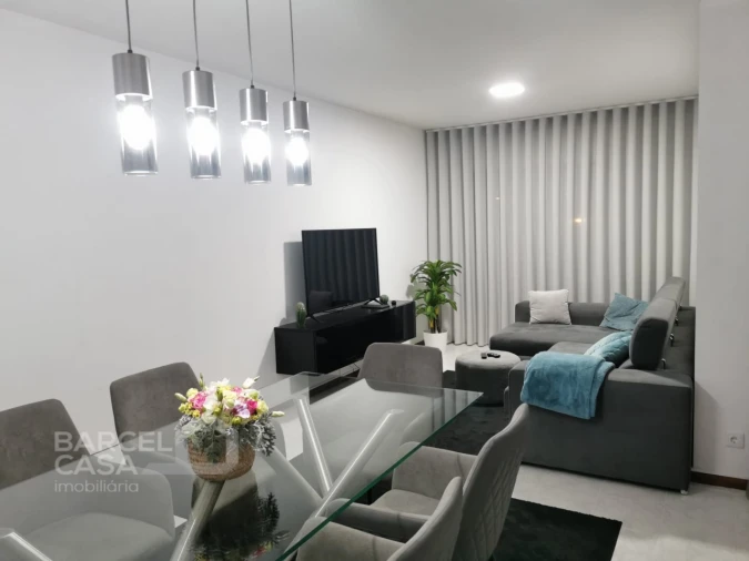 Apartamento T2 para Venda em Arcozelo Foto 9