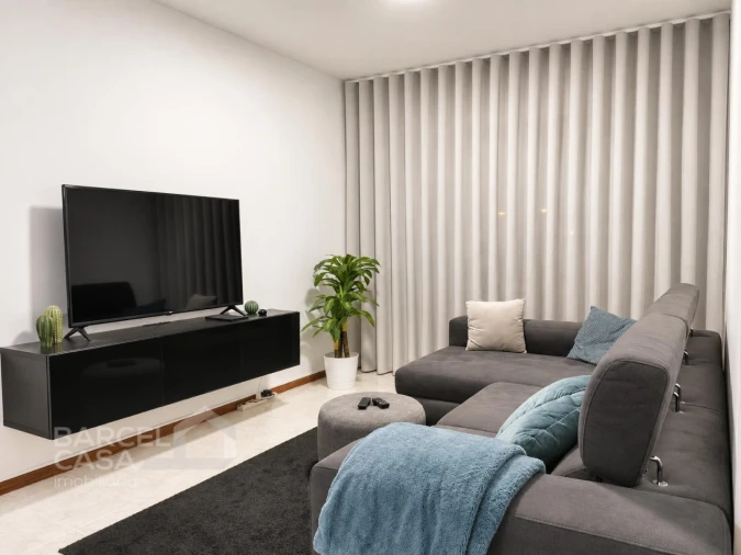 Apartamento T2 para Venda em Arcozelo Foto 3