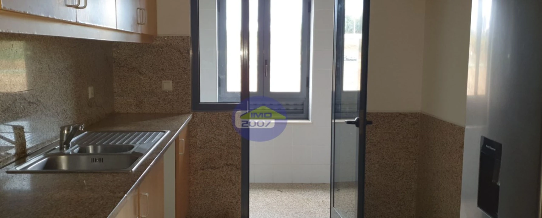 Apartamento T3 para Venda em Oliveira do Douro Foto 2