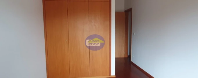 Apartamento T3 para Venda em Oliveira do Douro