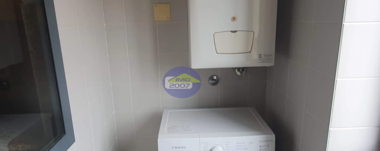 Apartamento T3 para Venda em Oliveira do Douro Foto 4