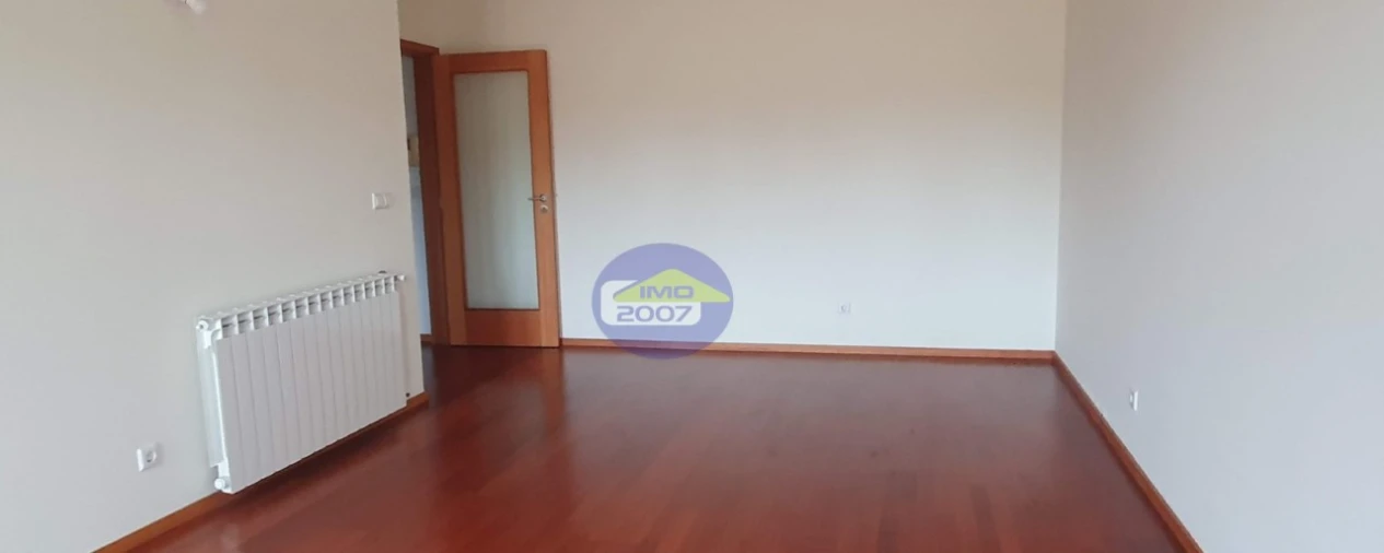 Apartamento T3 para Venda em Oliveira do Douro Foto 5