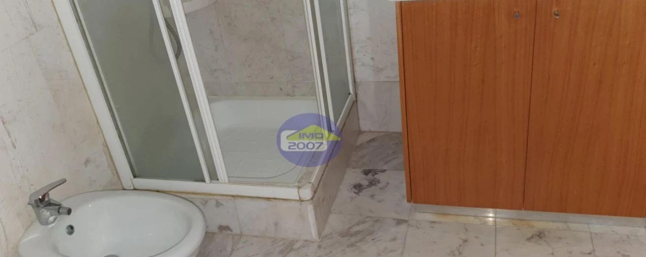 Apartamento T3 para Venda em Oliveira do Douro Foto 12
