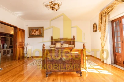 Moradia T5 para Venda em Sabugal e Aldeia de Santo António