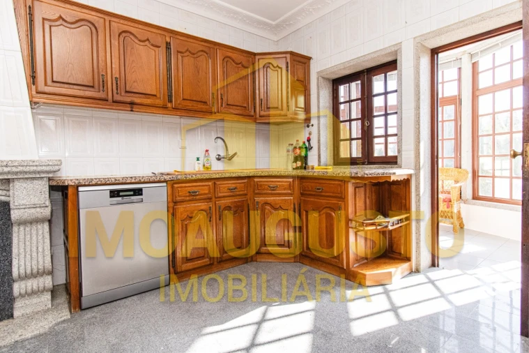 Moradia T5 para Venda em Sabugal e Aldeia de Santo António Foto 5