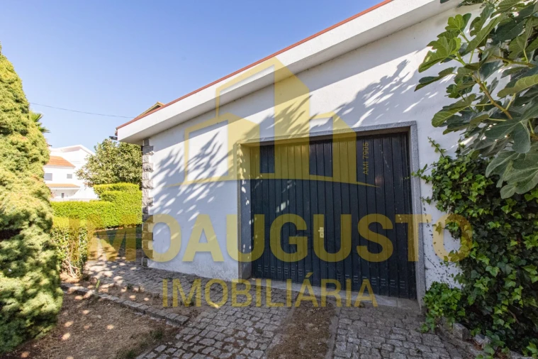 Moradia T5 para Venda em Sabugal e Aldeia de Santo António Foto 46