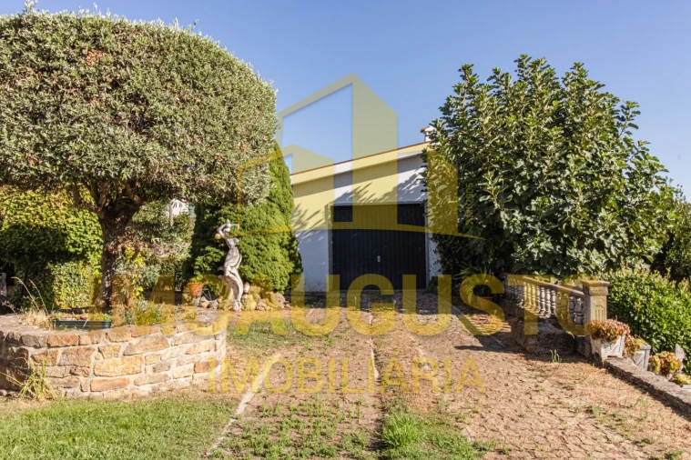 Moradia T5 para Venda em Sabugal e Aldeia de Santo António Foto 50