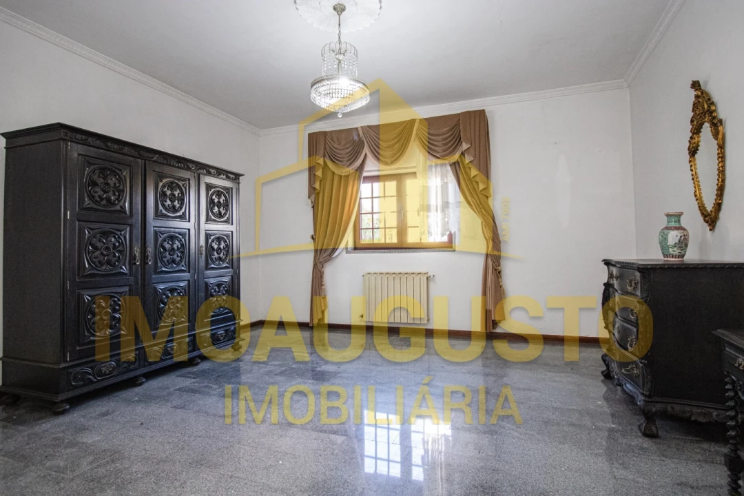 Moradia T5 para Venda em Sabugal e Aldeia de Santo António Foto 12