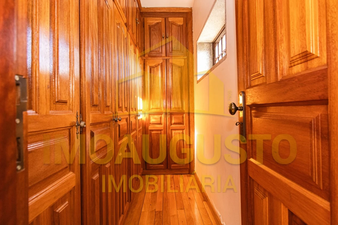Moradia T5 para Venda em Sabugal e Aldeia de Santo António Foto 30