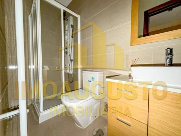 Apartamento T2 para Arrendamento em Guarda