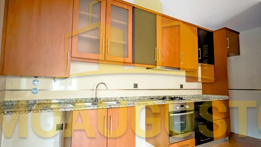 Apartamento T2 para Arrendamento em Guarda