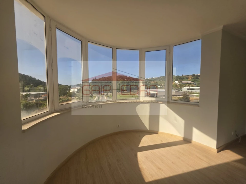 Apartamento T1 para Venda em Alcobaça e Vestiaria Foto 10