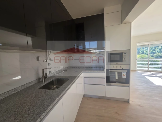 Apartamento T1 para Venda em Alcobaça e Vestiaria Foto 12