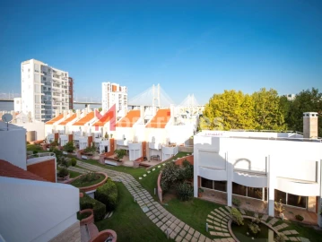 Moradia T4 para Venda em Parque das Nações