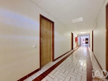 Loja para Arrendamento em Beato