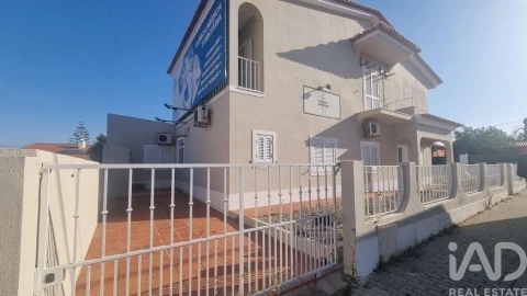Moradia T2 para Venda em Azeitão (São Lourenço e São Simão)