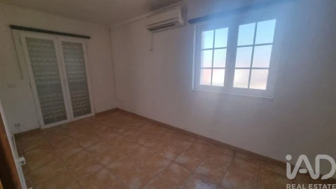 Moradia T2 para Venda em Azeitão (São Lourenço e São Simão)