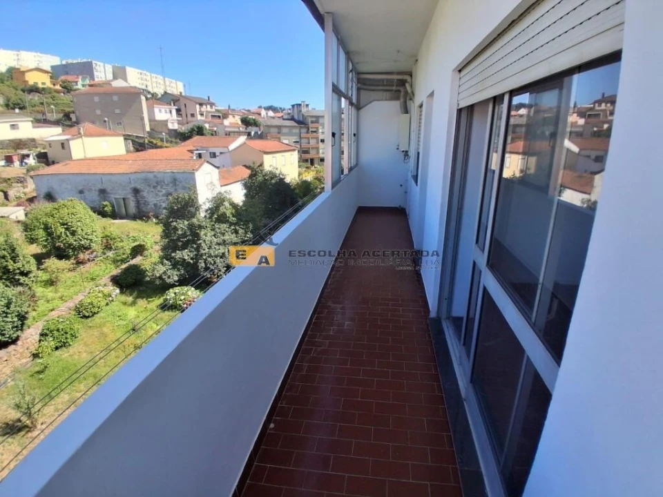 Apartamento T3 para Venda em Fânzeres e São Pedro da Cova Foto 22