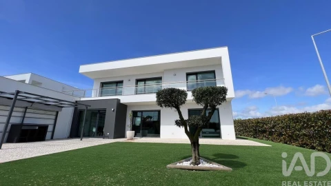 Moradia T4 para Venda em Carvalhal