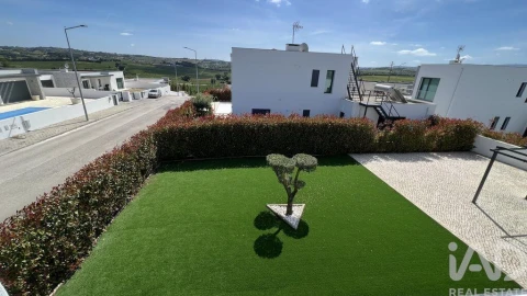 Moradia T4 para Venda em Carvalhal