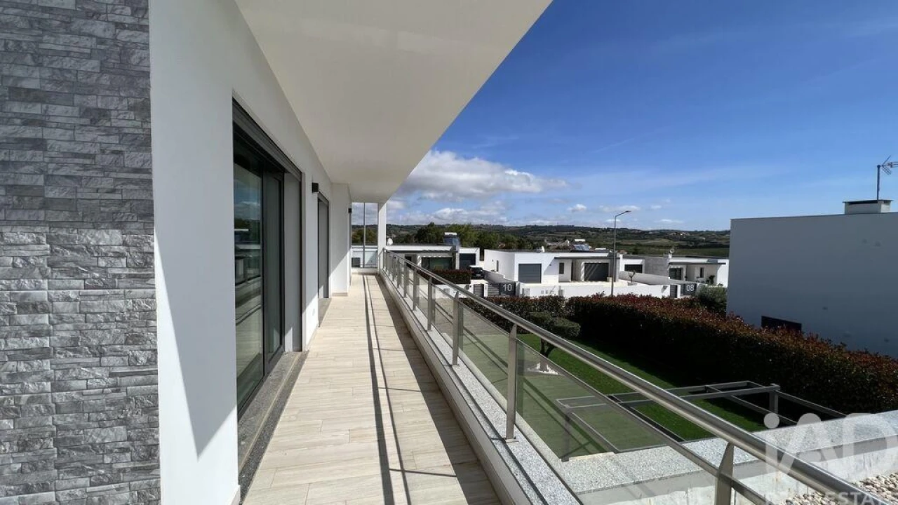 Moradia T4 para Venda em Carvalhal Foto 23