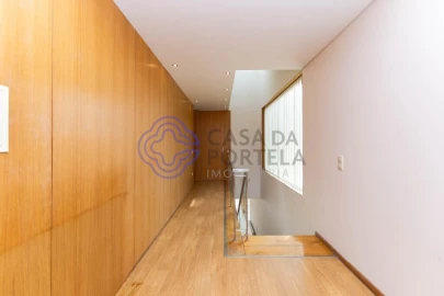 Moradia T3 para Venda em Gulpilhares e Valadares