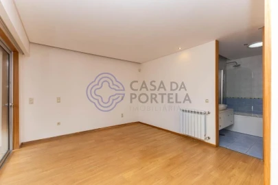 Moradia T3 para Venda em Gulpilhares e Valadares