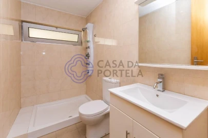 Moradia T3 para Venda em Gulpilhares e Valadares
