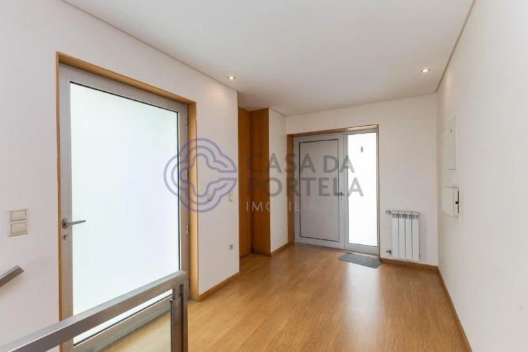 Moradia T3 para Venda em Gulpilhares e Valadares Foto 3