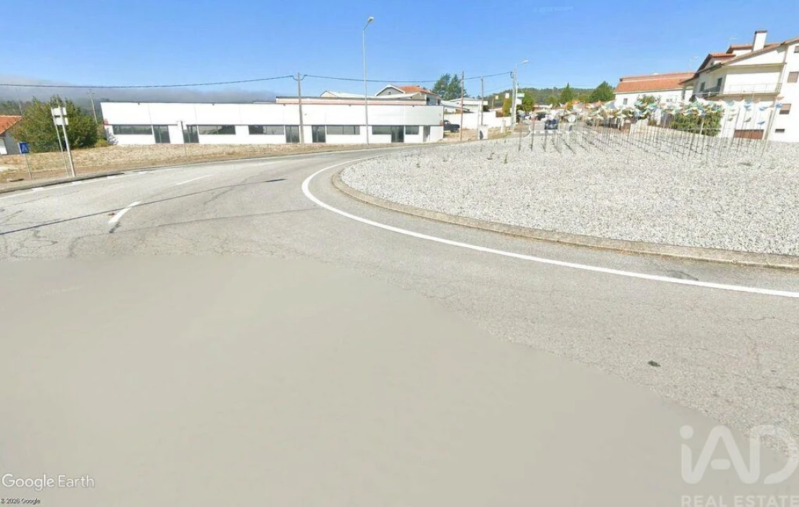 Loja para Venda em Vila Franca das Naves e Feital Foto 7