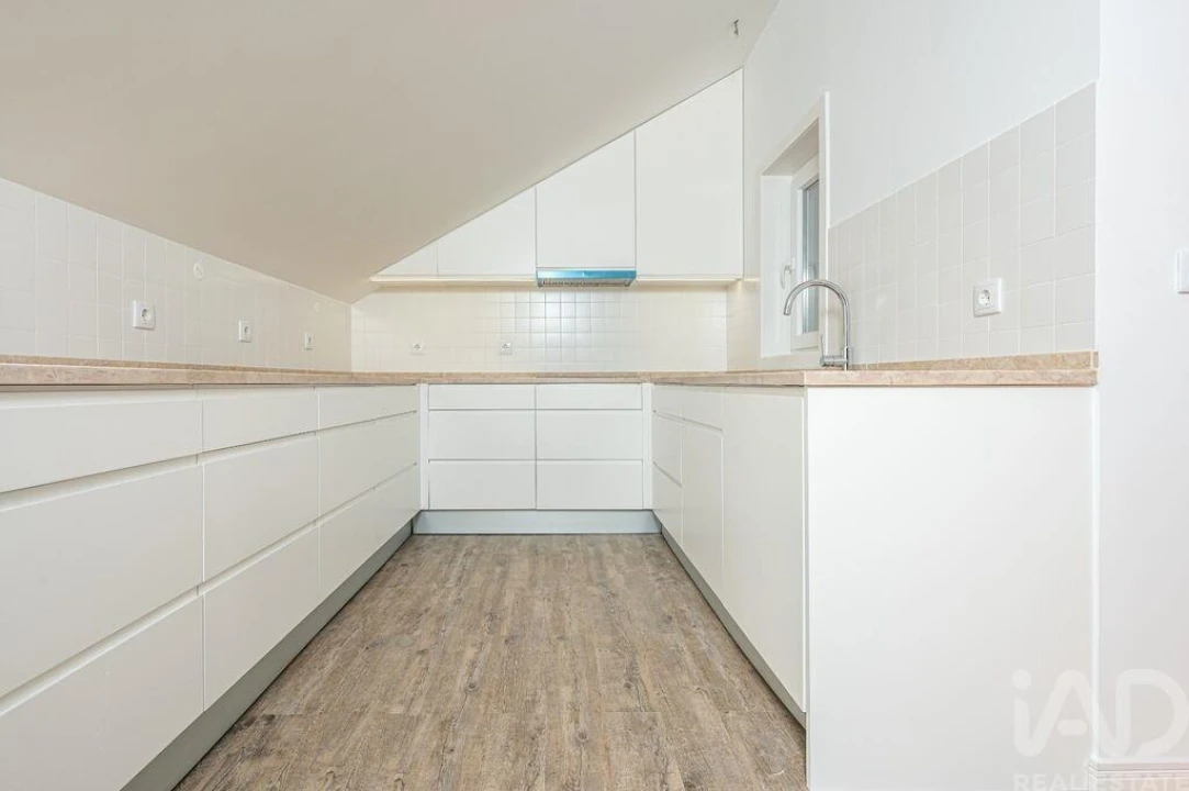 Apartamento T2 para Arrendamento em Oeiras e São Julião da Barra, Paço de Arcos e Caxias Foto 24