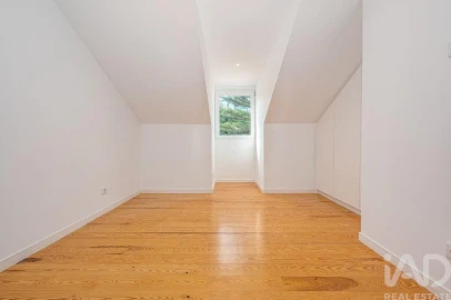 Apartamento T2 para Arrendamento em Oeiras e São Julião da Barra, Paço de Arcos e Caxias