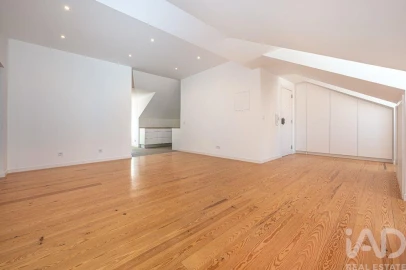 Apartamento T2 para Arrendamento em Oeiras e São Julião da Barra, Paço de Arcos e Caxias