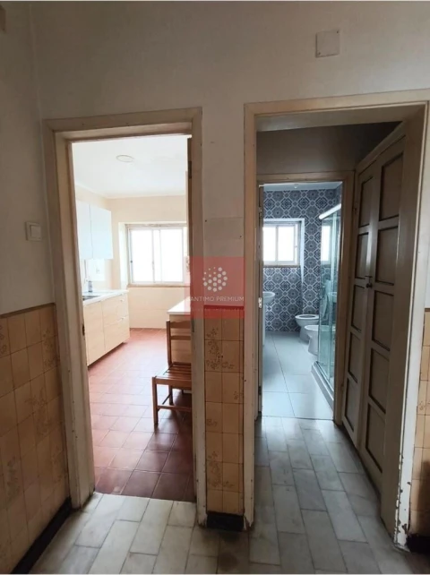 Apartamento T3 para Venda em Venteira